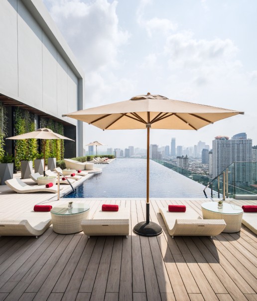 Avani_Plus_Riverside_Bangkok_Hotel_Pool_view_Swimming_Pool_daytime