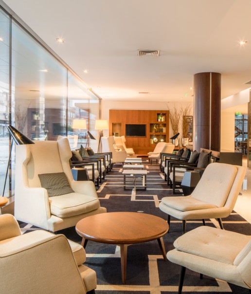 NH_Coimbra_Dona_Inês_Lobby_And_Reception_Chairs