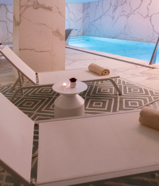 NH_Collection_Porto_Batalha_Swimming_Pool_Hammock