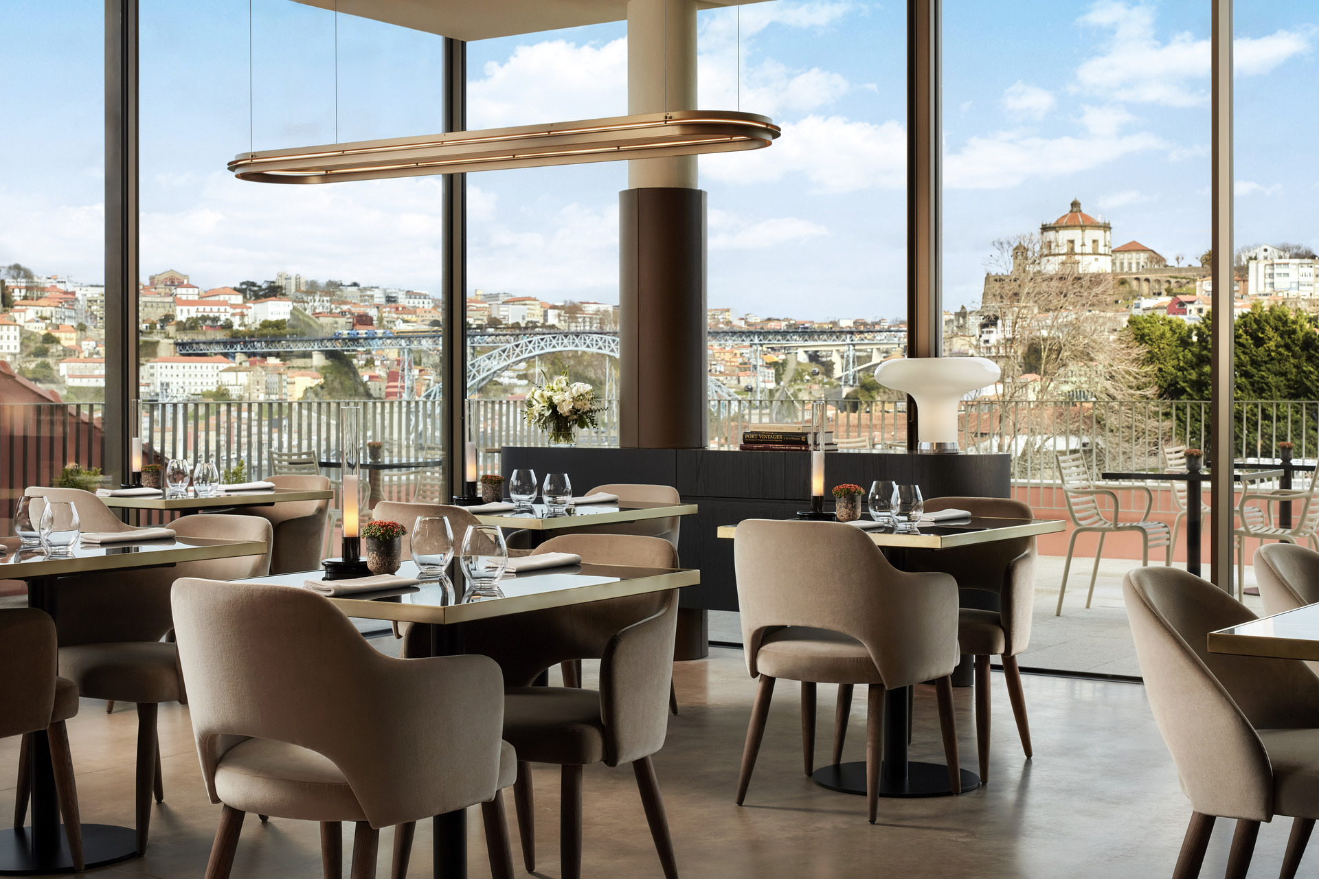 Tivoli_Kopke_Porto_Gaia_Hotel_Restaurant_1638_Restaurant_1-4315x2877