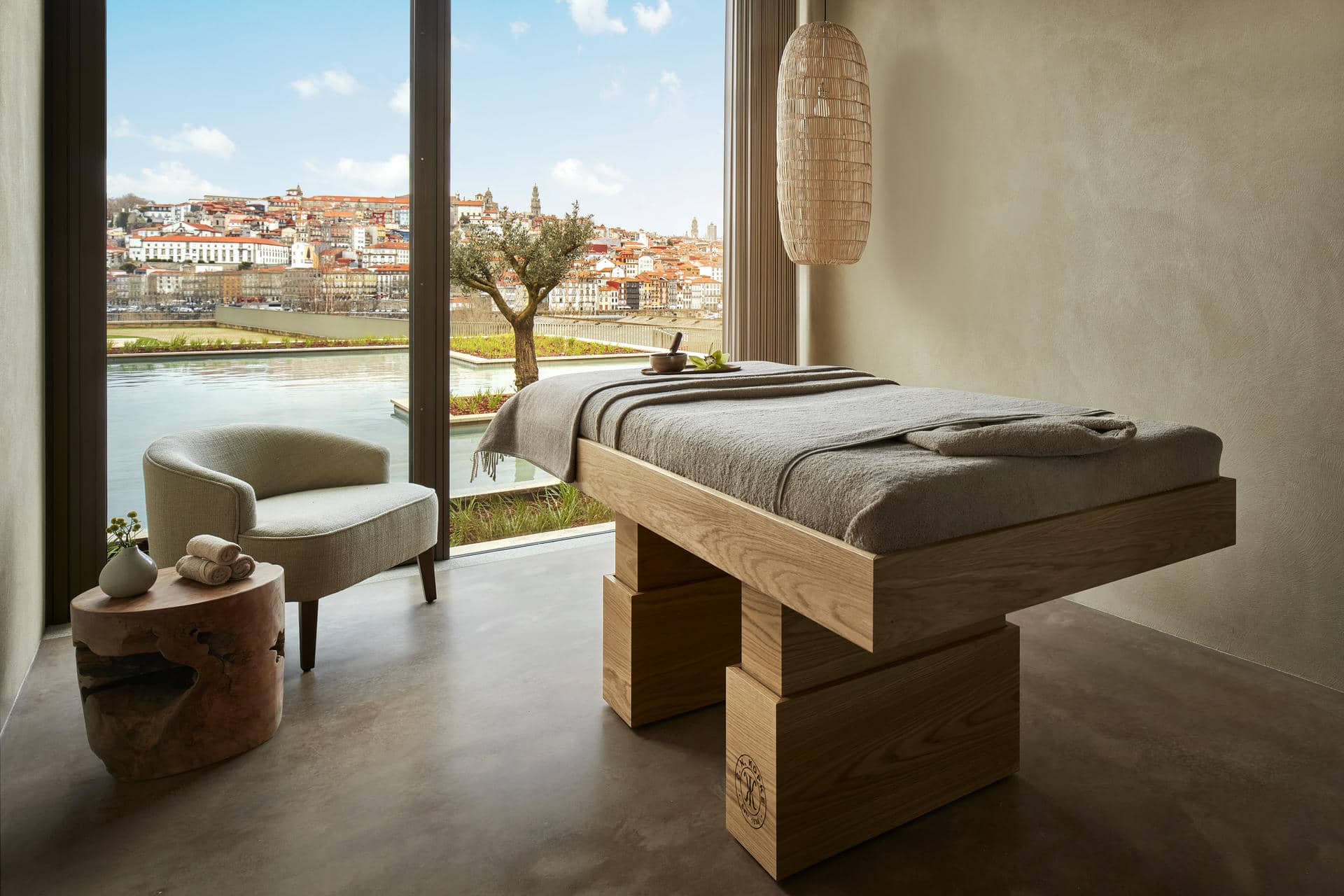 Tivoli_Kopke_Porto_Gaia_Hotel_Spa_Treatment_Room_Single-4328x2885